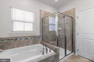 8280 Hickory Hollow Dr, Glen Burnie, MD 21060 - Photo 33