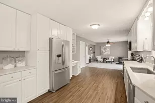 525 Loughton Ln, Arnold, MD 21012 - Photo 9