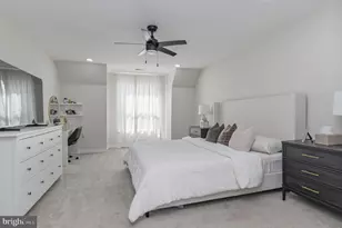211 N Hammonds Ferry Rd, Linthicum Heights, MD 21090 - Photo 17