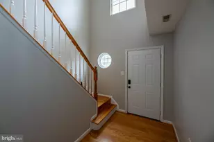 8023 Apple Valley Dr, Pasadena, MD 21122 - Photo 9