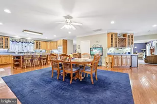 54 Dayton Dr, Pasadena, MD 21122 - Photo 17