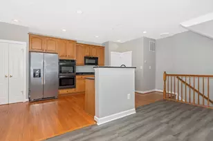 3526 Carriage Walk Ln, Laurel, MD 20724 - Photo 9