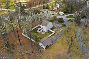 7717 Colonial Beach Rd, Pasadena, MD 21122 - Photo 3