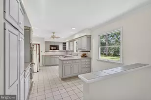 700 N Holly Dr, Annapolis, MD 21409 - Photo 11