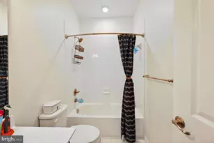 643 Ravenwood Dr, Glen Burnie, MD 21060 - Photo 11