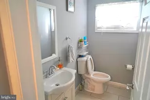 811 223rd St, Pasadena, MD 21122 - Photo 5