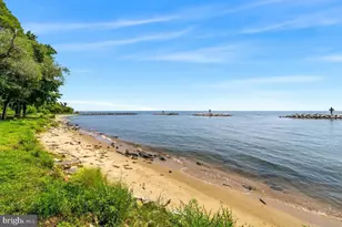 301 Beverley Pl, Edgewater, MD 21037 - Photo 5