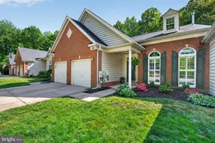 336 Colony Point Pl, Edgewater, MD 21037 - Photo 3