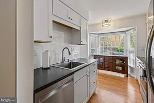 492 Colonial Ridge Ln, Arnold, MD 21012 - Photo 11