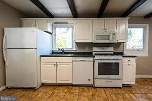 602 Kuethe Rd NE, Glen Burnie, MD 21060 - Photo 5