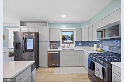 612 Carolyn Road, Glen Burnie, MD 21061 - Photo 7