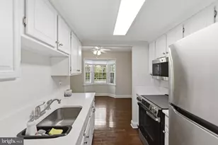 1717 Foxdale Ct, Crofton, MD 21114 - Photo 5