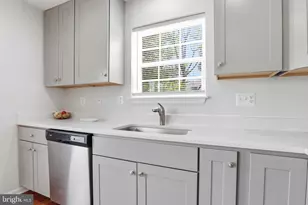 821 N Broadview Blvd, Glen Burnie, MD 21061 - Photo 15