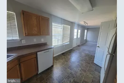 5125 Cals Court, Brooklyn, MD 21225 - Photo 17