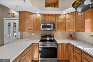 18 Fallon Dr, Pasadena, MD 21122 - Photo 9
