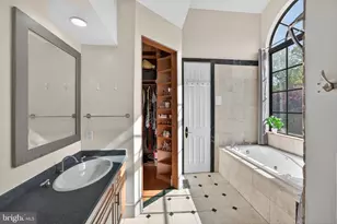 18 Fallon Dr, Pasadena, MD 21122 - Photo 21