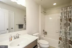 7532 Briargrove Lane, Glen Burnie, MD 21060 - Photo 17