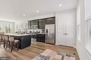 133 Woodgate Cir, Pasadena, MD 21122 - Photo 15
