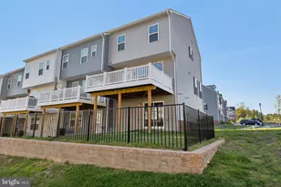 133 Woodgate Cir, Pasadena, MD 21122 - Photo 33