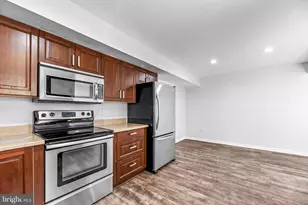2460 Yarmouth Ln, Crofton, MD 21114 - Photo 9