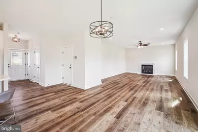 104 Euphoria Ct, Glen Burnie, MD 21061 - Photo 17