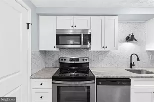 696 Southern Hills Dr, Arnold, MD 21012 - Photo 21