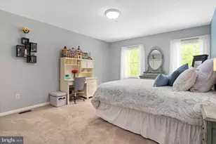 305 Charles Hall Dr, Millersville, MD 21108 - Photo 27