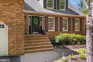 305 Charles Hall Dr, Millersville, MD 21108 - Photo 5