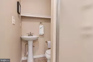 305 Charles Hall Dr, Millersville, MD 21108 - Photo 37