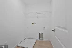 5720 Howard Dr, Glen Burnie, MD 21061 - Photo 25