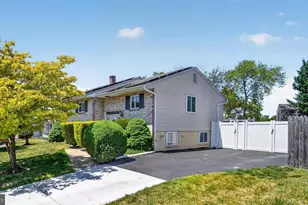 306 Shetlands Ln, Glen Burnie, MD 21061 - Photo 5