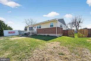 119 Sandy Beach Dr, Pasadena, MD 21122 - Photo 29