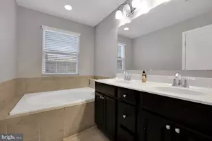 7524 Briargrove Lane, Glen Burnie, MD 21060 - Photo 17