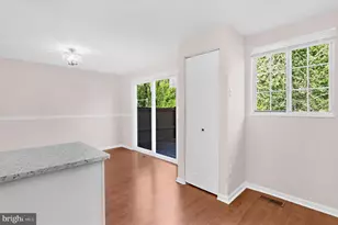 8164 Hazy Dawn Ct, Pasadena, MD 21122 - Photo 11