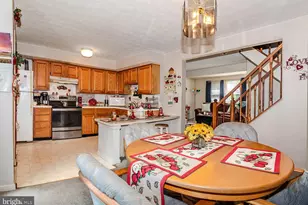 8166 Hazy Dawn Ct, Pasadena, MD 21122 - Photo 7