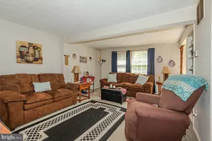 8166 Hazy Dawn Ct, Pasadena, MD 21122 - Photo 5