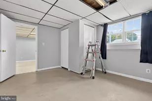 1105 Hotel Dr, Pasadena, MD 21122 - Photo 15