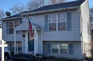 1105 Hotel Dr, Pasadena, MD 21122 - Photo 1