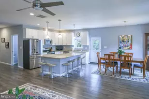 8203 Forest Glen Dr, Pasadena, MD 21122 - Photo 9