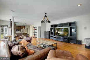 2407 Lawndale Ct, Gambrills, MD 21054 - Photo 27