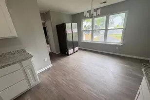 7796 Fox Ct, Pasadena, MD 21122 - Photo 5