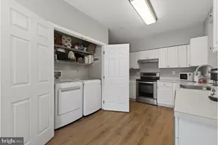 2054 Pawlet Dr, Crofton, MD 21114 - Photo 7