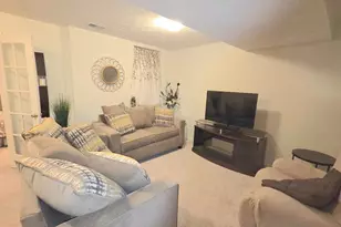 8311 Frostwood Dr, Laurel, MD 20724 - Photo 15