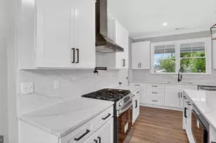 2001 Poplar Ridge Rd, Pasadena, MD 21122 - Photo 11