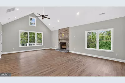 2001 Poplar Ridge Road, Pasadena, MD 21122 - Photo 17
