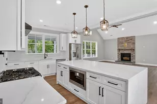 2001 Poplar Ridge Rd, Pasadena, MD 21122 - Photo 9