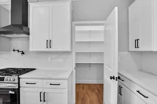 2001 Poplar Ridge Rd, Pasadena, MD 21122 - Photo 13