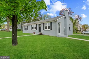 14 Montrose Rd, Pasadena, MD 21122 - Photo 3