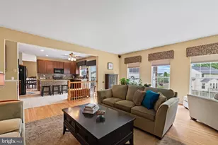 2129 Red Leaf Ct, Gambrills, MD 21054 - Photo 19