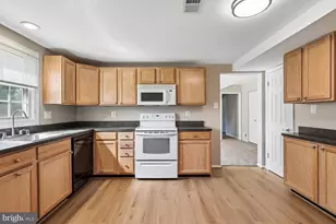 2423 Flowering Tree Ln, Gambrills, MD 21054 - Photo 11